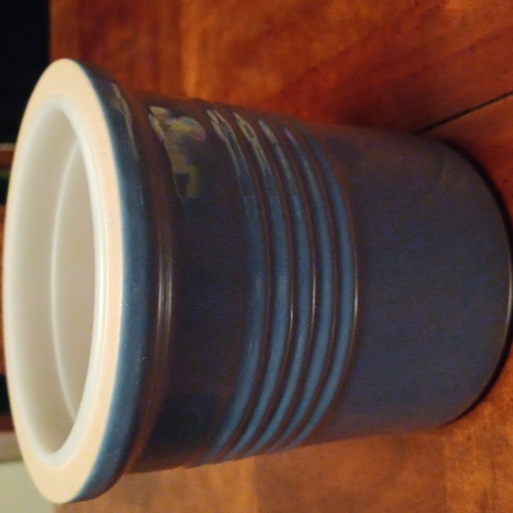 Pampered Chef Family Heritage stoneware wine chiller or serving dish